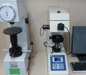 록웰 및 비커스 경도 시험기